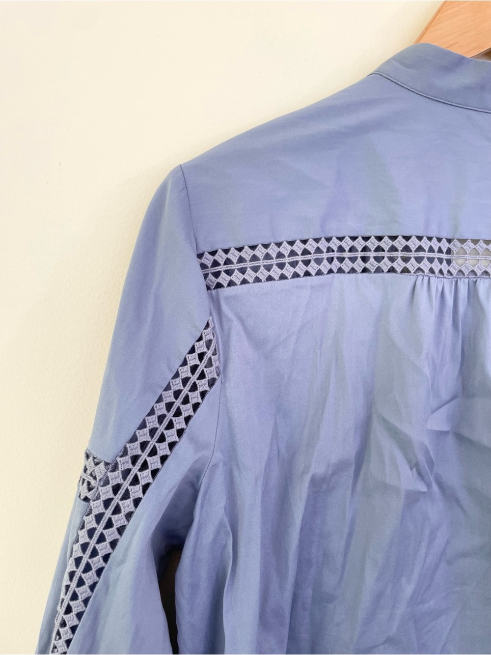 White House Black Market Embroidered Poplin Longsleeve Shirt L Large Slate Blue - Picture 8 of 10